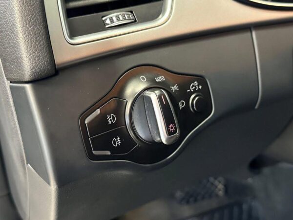 Audi A4 Avant 2.0 TDI – Image 19