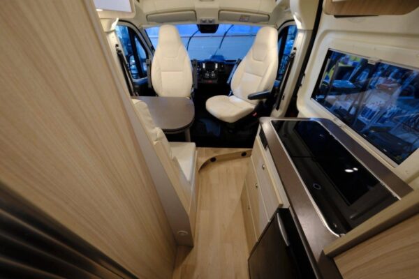 Dreamer D 43/9-G Automatik – Véhicule premium – Image 18