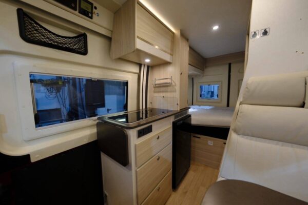 Dreamer D 43/9-G Automatik – Véhicule premium – Image 23