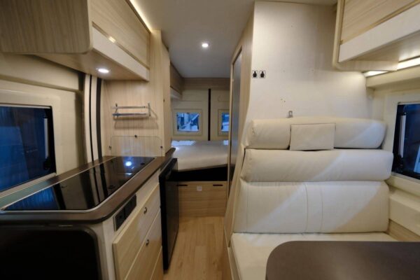 Dreamer D 43/9-G Automatik – Véhicule premium – Image 22