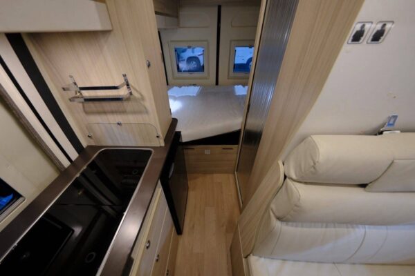 Dreamer D 43/9-G Automatik – Véhicule premium – Image 17