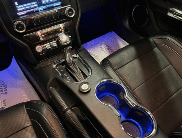 FORD Mustang Fastback 5.0 V8 GT – 422 CH – Image 9