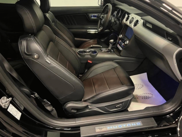 FORD Mustang Fastback 5.0 V8 GT – 422 CH – Image 8