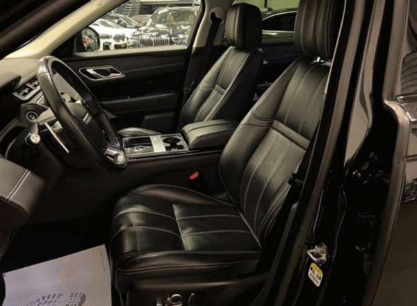LAND ROVER Range Rover Velar P300 – 301 CH – Image 6