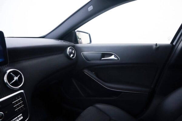 Mercedes-Benz A-Klasse A180 – 2xAMG – Garantie 4 Ans – Image 21