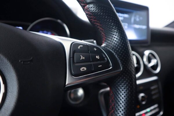 Mercedes-Benz A-Klasse A180 – 2xAMG – Garantie 4 Ans – Image 17