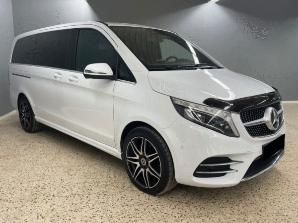 Mercedes-Benz V-Klasse V300d 4MATIC AMG – Image 4