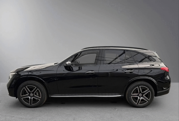 Mercedes-Benz GLC 300de 4MATIC AMG Edition – 2023 – Image 2