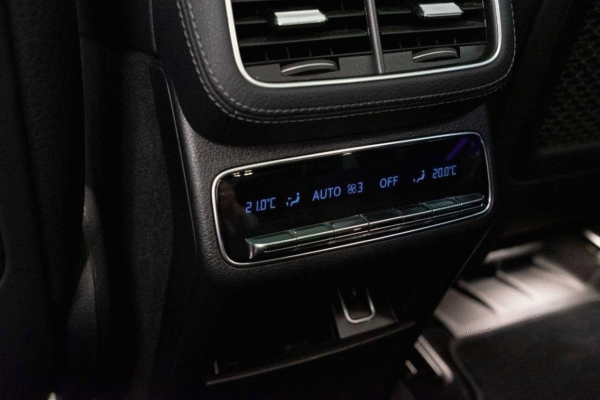 Mercedes-Benz GLS 350d 4MATIC AMG – 2020 – Image 19