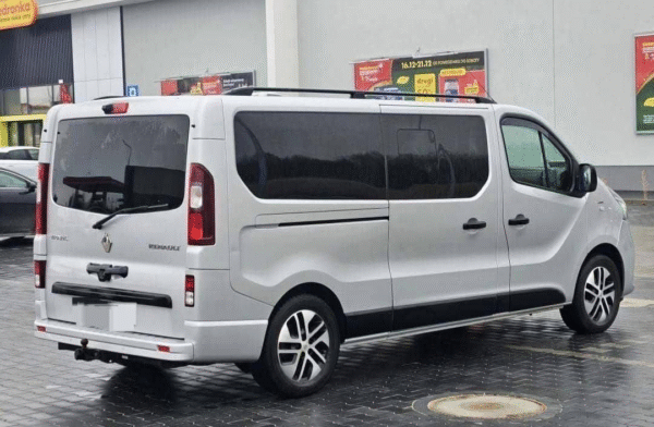 Renault Trafic Grand SpaceClass 2.0 dCi EDC — 7 Places – Image 2