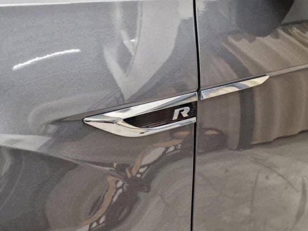 Volkswagen T-Roc R-Line 2.0 | 300CH | 4Motion | 2020 – Image 4