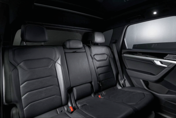 Volkswagen Touareg 3.0 TDI V6 – Image 13