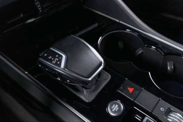 Volkswagen Touareg 3.0 TDI V6 – Image 18