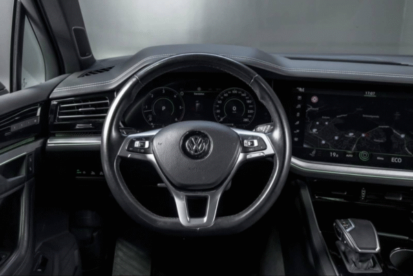 Volkswagen Touareg 3.0 TDI V6 – Image 15