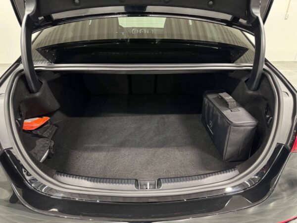 Mercedes-Benz C-Klasse 300e AMG - 2022 – Image 29