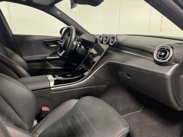 Mercedes-Benz C-Klasse 300e AMG - 2022 – Image 18