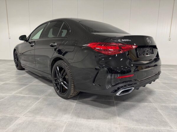 Mercedes-Benz C-Klasse 300e AMG - 2022 – Image 16