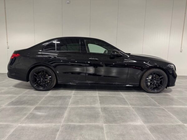 Mercedes-Benz C-Klasse 300e AMG - 2022 – Image 6