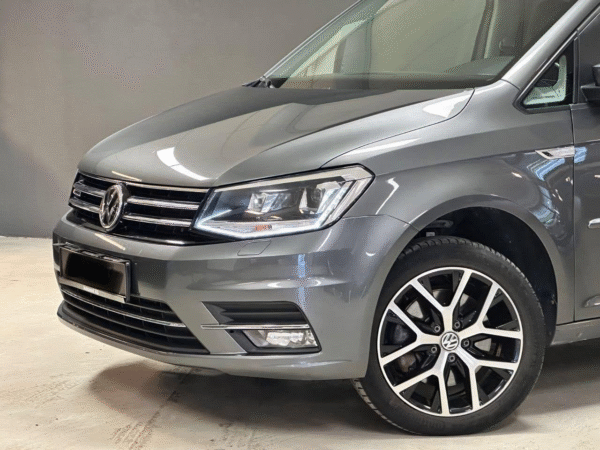 Volkswagen Golf 2.0 TDI 150 – Image 3