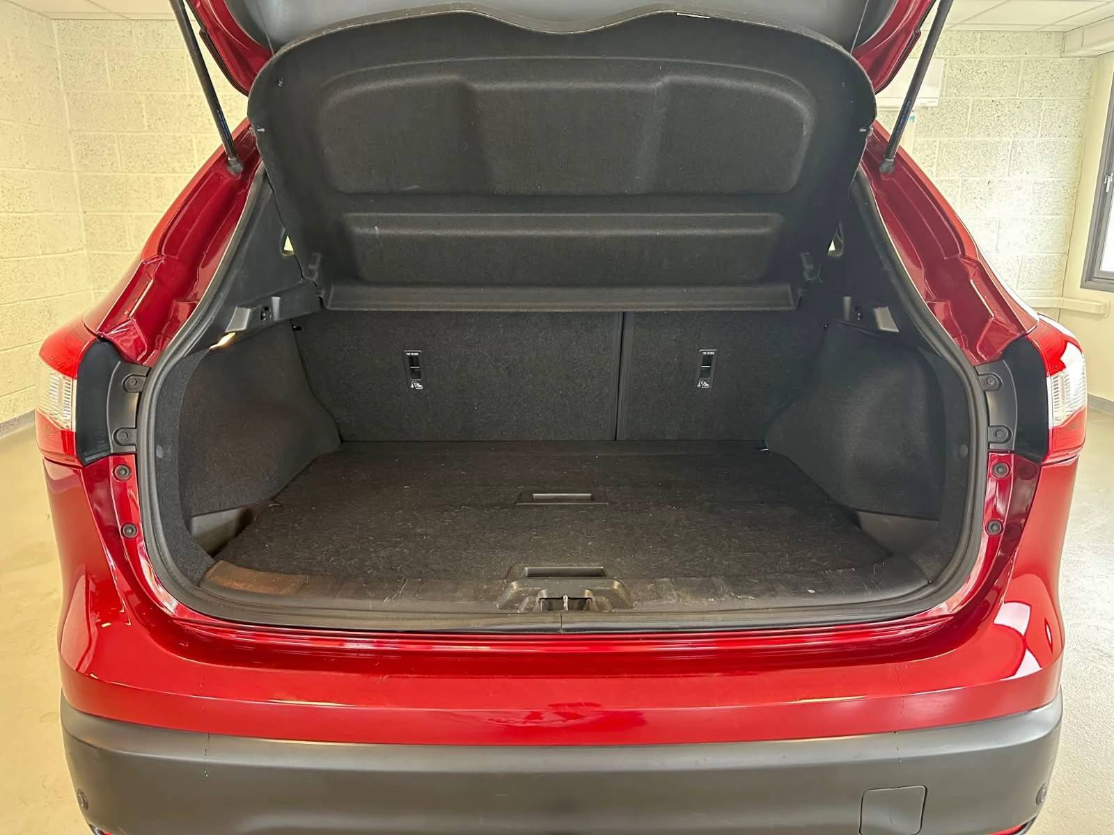 Nissan Qashqai 1.2 DIG-T | Essence | 2014 – Image 12