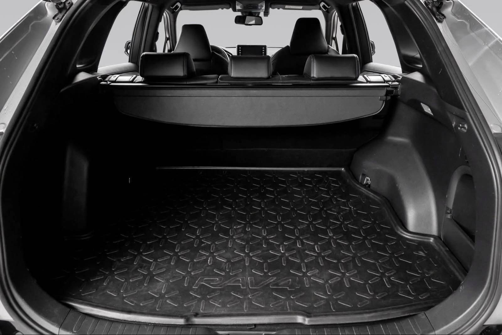 Toyota RAV4 HYBRID 2020 – Image 8