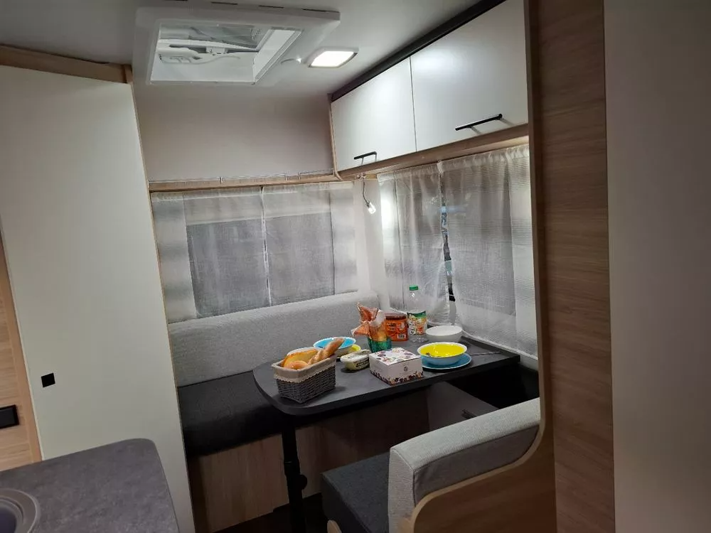 Caravane CARAVELAIR ALBA 390 – Image 3