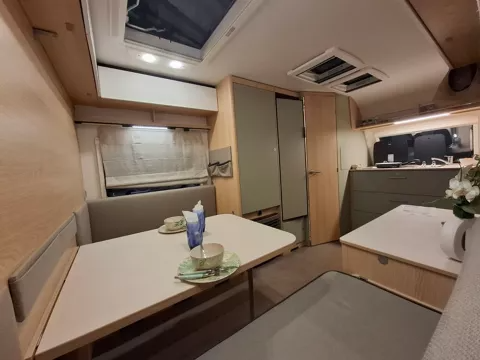 Caravane CARAVELAIR ALBA 390 – Image 4