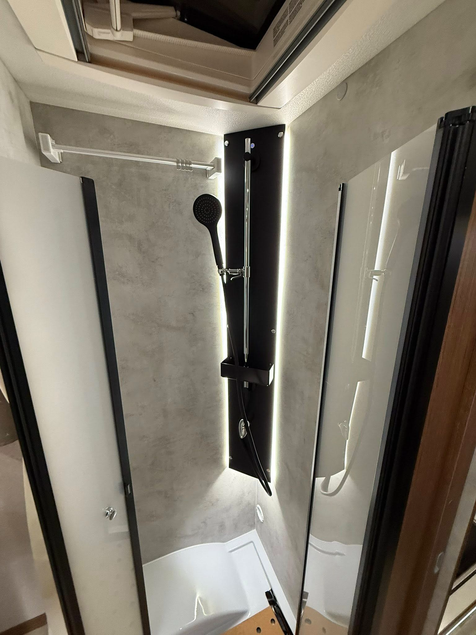 Profilé Elister 73 LMF – Image 15