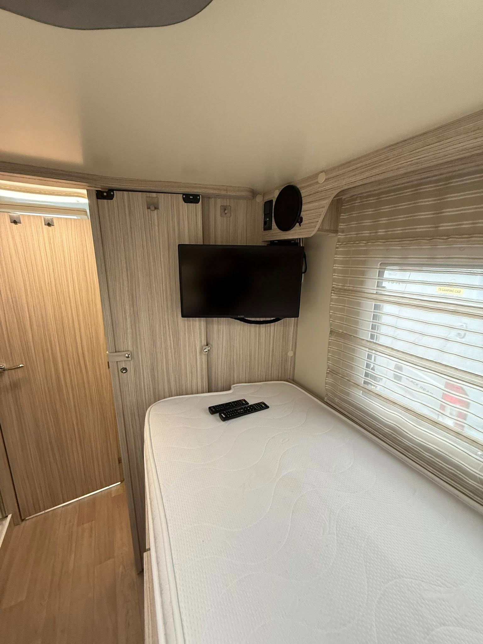 Magnifique Camping Car Intégral Elnagh Magnum 530 Boite auto 160cv – Image 7